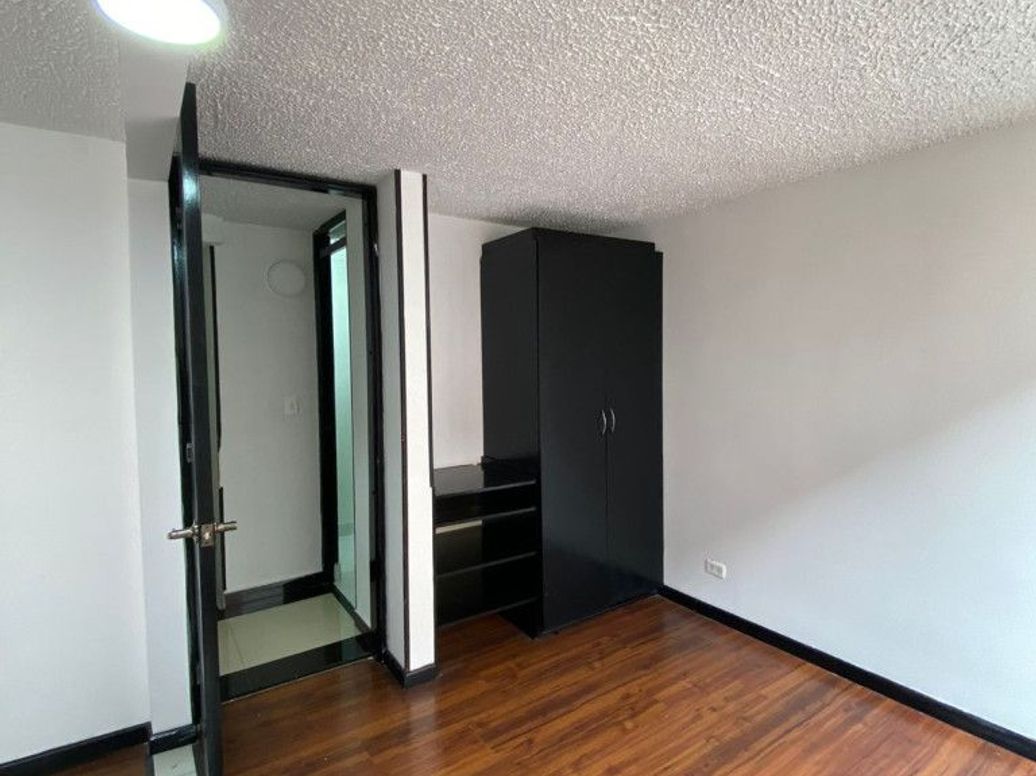Casa de 2 alcobas en venta en Cantalejo, Bogotá, 71 m² · foto 8 de 20