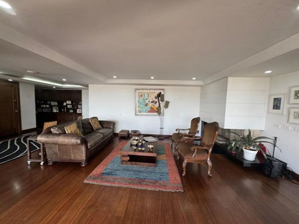 Apartamento de 5 alcobas en venta en Chico, Bogotá, 350 m² · foto 8 de 12