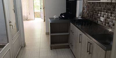 Apartamento en excelente ubicacion a 5 minutos a pie del cc parque fabricato, universidad San Buenaventura, parque de Bello, excelente red de transporte.