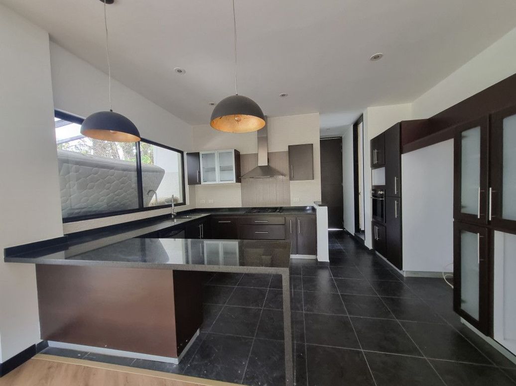 Casa de 4 alcobas en venta en Casa Blanca, Bogotá, 500 m² · foto 6 de 20