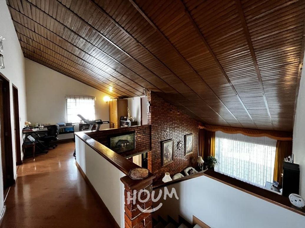 Casa de 5 alcobas en venta en Niza, Bogotá, 578 m² · foto 9 de 18