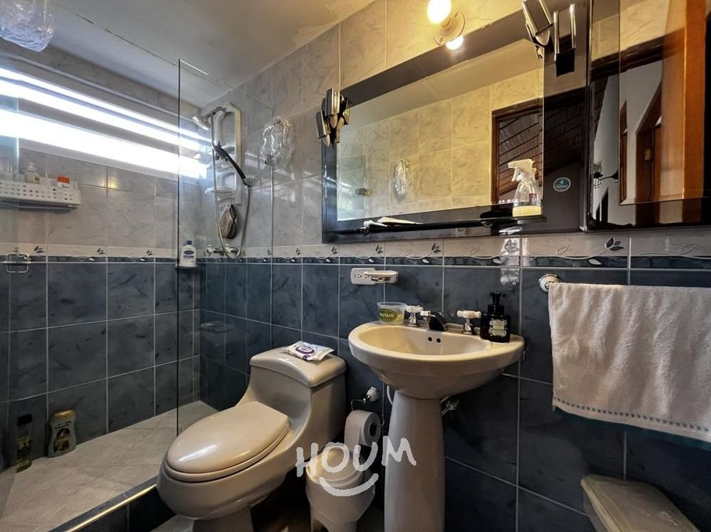 Casa de 5 alcobas en venta en Niza, Bogotá, 578 m² · foto 13 de 18