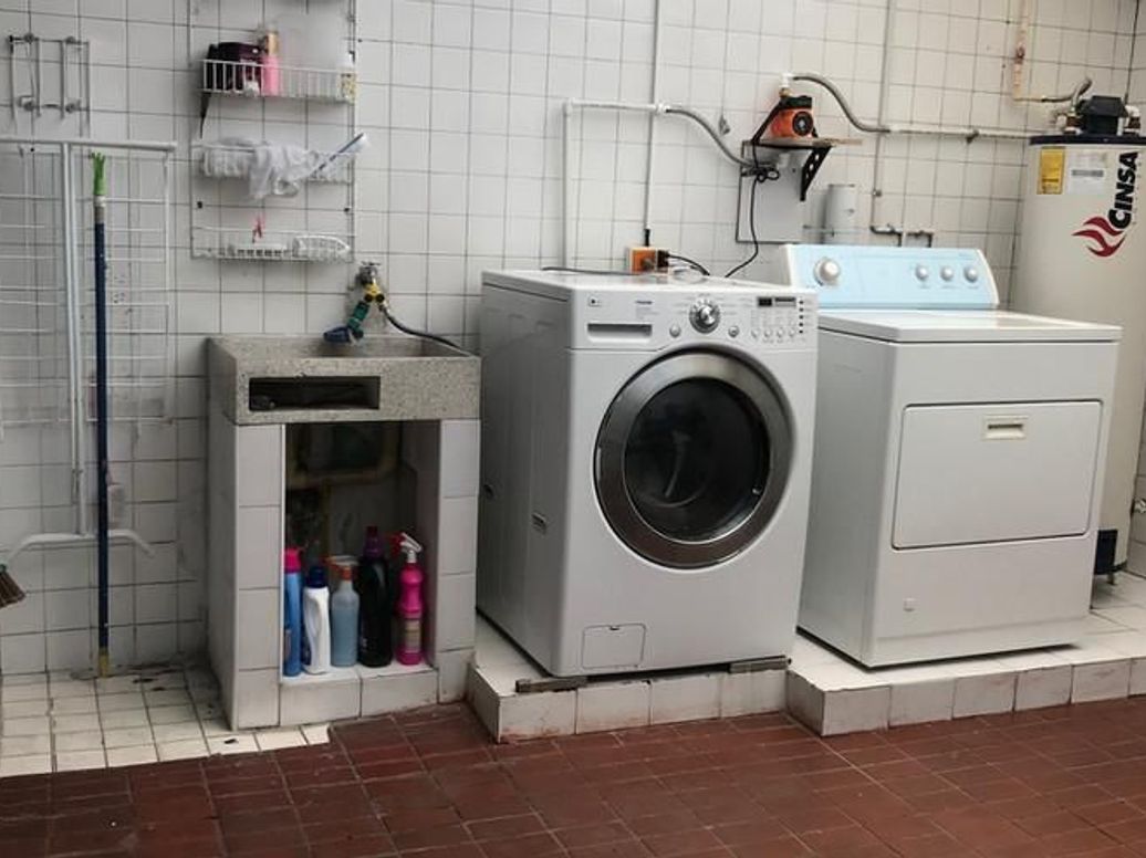 Casa de 3 alcobas en venta en Ingemar, Bogotá, 326 m² · foto 9 de 19