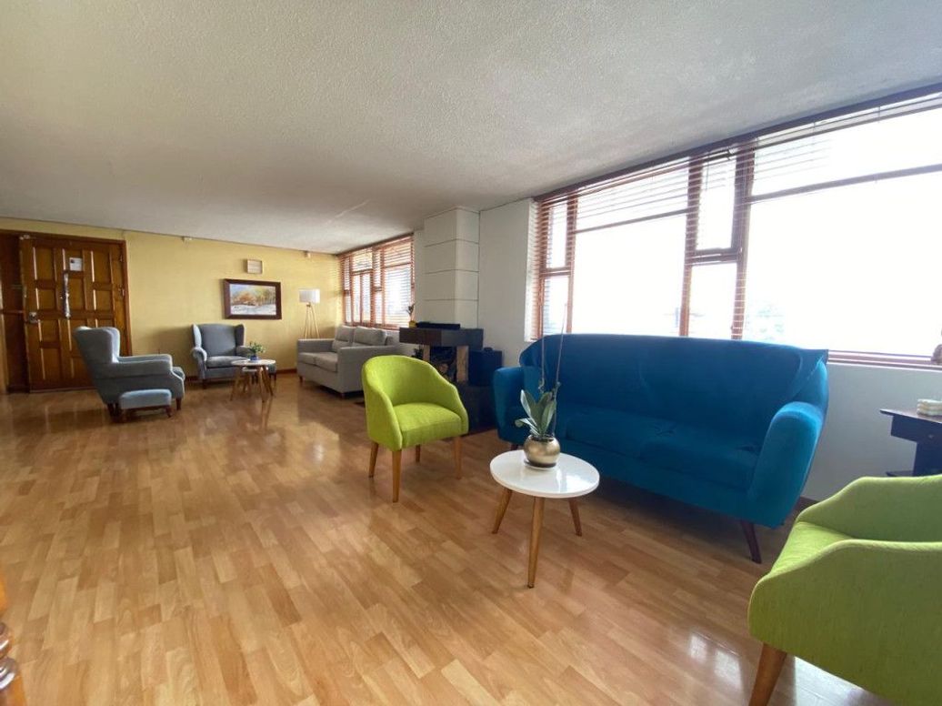 Casa de 3 alcobas en venta en Ingemar, Bogotá, 326 m² · foto 5 de 19