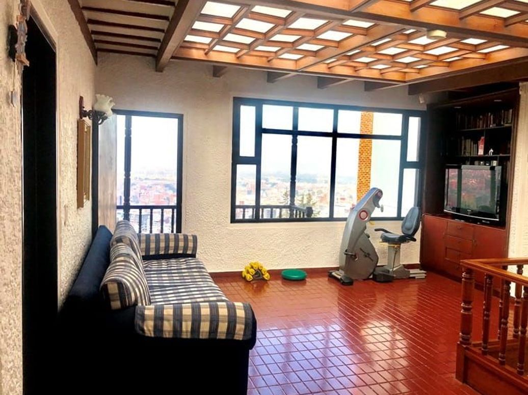 Casa de 3 alcobas en venta en Ingemar, Bogotá, 326 m² · foto 11 de 19