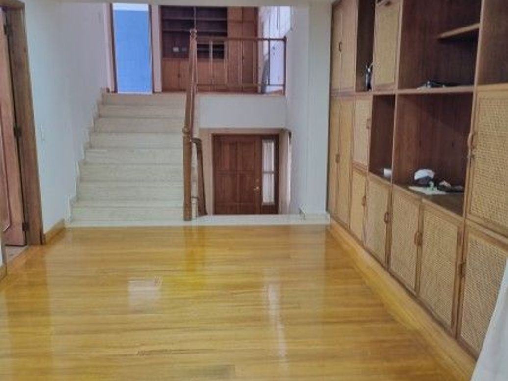 Apartamento de 4 alcobas en venta en Santa Barbara Central, Bogotá, 231 m² · foto 17 de 20