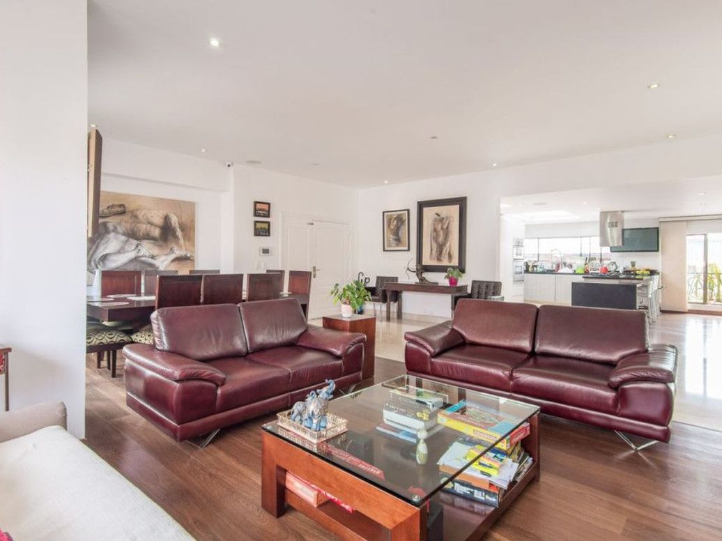 Apartamento de 5 alcobas en venta en Santa Barbara Occidental, Bogotá, 280 m² · foto 4 de 20