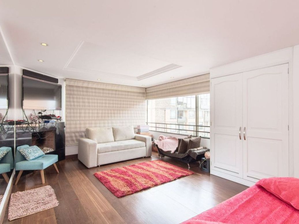 Apartamento de 5 alcobas en venta en Santa Barbara Occidental, Bogotá, 280 m² · foto 16 de 20