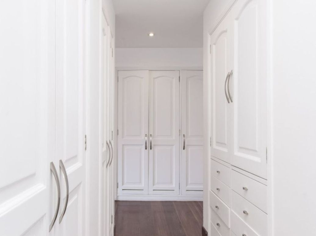 Apartamento de 5 alcobas en venta en Santa Barbara Occidental, Bogotá, 280 m² · foto 17 de 20