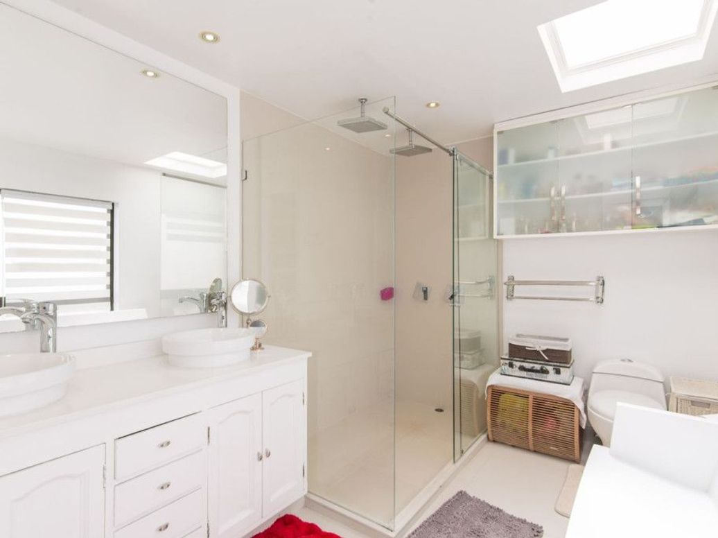 Apartamento de 5 alcobas en venta en Santa Barbara Occidental, Bogotá, 280 m² · foto 18 de 20