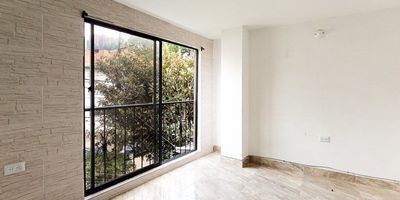 AGRADABLE Y COMODO APARTAMENTO EN EL SECTOR DEL SALVADOR, POSEE UN ÁREA DE 55 MTS APROX, CUENTA CON SALA, 2 ALCOBAS, 2 CLOSETS, COCINA INTEGRAL CON RED DE GAS, 1 PATIO, PISO EN CERÁMICA,1 BAÑO CABINADO