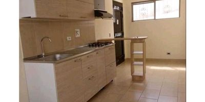 Apartaestudio muy hermoso buenas ubicación buen transporte público servicios de epm vista panorámica cerca a escuelas universidades centros comerciales cerca al metro plus cocina moderna baño moderno, Edificio Los Fierros
