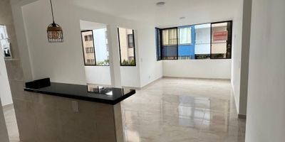 APARTAMENTO TOTALMENTE REMODELADO EN REAL DE MINAS!✨?
Este espectacular inmueble está listo para estrenar, con acabados 100% nuevos y un diseño moderno que enamora. Ubicado en un conjunto tranquilo y seguro, ideal para vivir con comodidad y estilo.
Área: 78 m² ?
Características destacadas: ✨
3 habitaciones ?️
2 baños modernos ?
Sala ?️
Comedor ?️
Estudio (perfecto para home office) ?
Cocina integral totalmente nueva ?‍?
Barra americana ?
Patio de ropas
Parqueadero ?️
Todo absolutamente nuevo ?
Un espacio moderno, fresco y con excelente iluminación. ¡Perfecto para vivir o invertir! ?