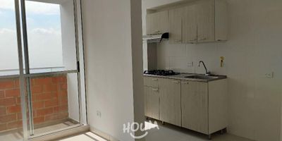 [ARR] ID HOUM: 163243

Entérate de todos los beneficios al arrendar con nosotros:
    • Asistencia e intermediación con el propietario
    • Firma tu contrato online
    • Arrienda sin burocracia, sin papeleos ni notarías

Departamento en arriendo, ubicado en el barrio Robledo, con una superficie construida de 40.00 m² y superficie total de 40.00  m². 

Sus principales características son:

    • No amoblado
    • 3 dormitorios
    • 2 baños
    • No Admite mascotas
    • Año de construcción: 2018
            
Además, el inmueble cuenta con las siguientes amenidades:

    • Vigilancia 24 hrs
    • Ascensor

Si arriendas con nosotros, te brindamos asesoría personalizada durante todo el proceso.

Requisitos para arrendar con nosotros:

    • Arrienda sin codeudor*, fácil, rápido y seguro
    • Demuestra un ingreso mensual neto de al menos 2.5 veces el valor del arriendo (los ingresos mensuales se pueden complementar por las personas que vivirán en este inmueble)
    • Completa tu información básica y mándanos tus extractos bancarios o documentos que demuestren tus ingresos
    • No debes tener reportes negativos en centrales de crédito
        

IMPORTANTE:

    • Te invitamos a agendar una visita a esta propiedad
    • Si tienes alguna duda por favor puedes solicitar más información desde los portales como también contactarte directamente con nosotros
    
Más que una inmobiliaria, somos Houm.
*Aplican T&C