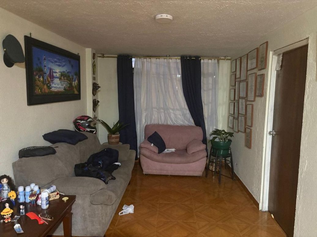 Casa de 10 alcobas en venta en El Triangulo, Bogotá, 235 m² · foto 20 de 20