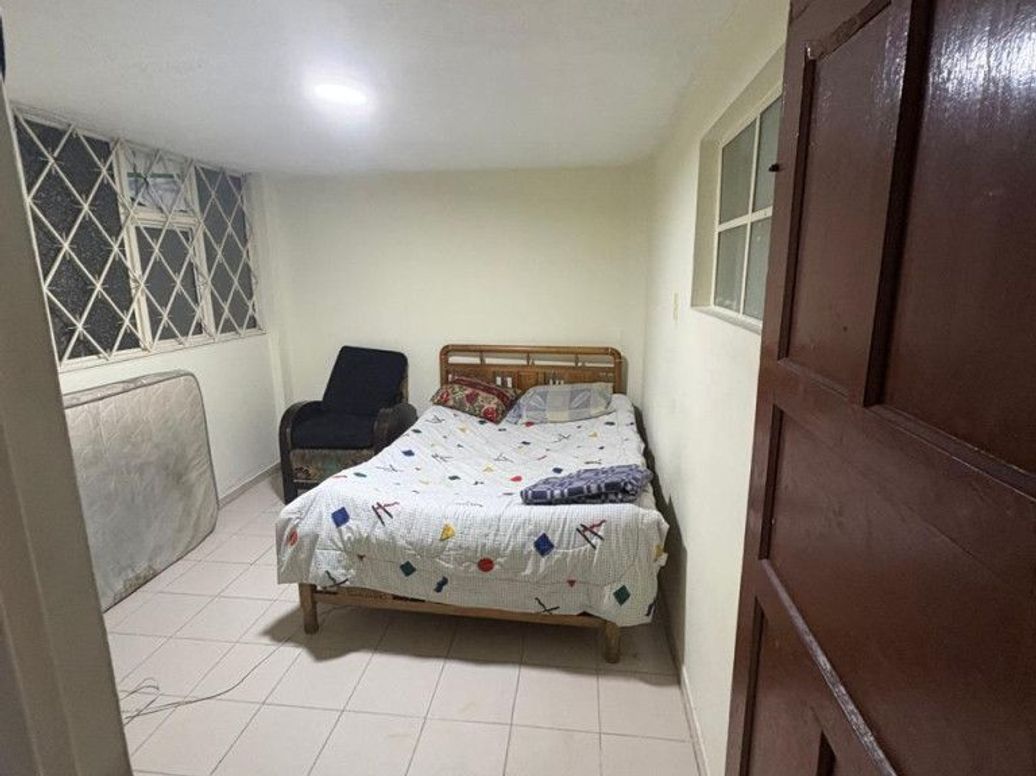 Casa de 10 alcobas en venta en El Triangulo, Bogotá, 235 m² · foto 16 de 20