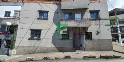 SE ARRIENDA CASA PISO 2 EN MANRIQUE CENTRAL CON EXCELENTE UBICACIÓN CERCA A LA ESTACIÓN GARDEL DEL METROPLUS, CUENTA CON:

- SALA COMEDOR
- 3 ALCOBAS (2 CON PUERTAS)
- 1 CLÓSET
- COCINA SENCILLA CON GABINETES
- RED DE GAS
- BAÑO CABINADO
- 2 BALCONES
- ZONA DE ROPA
- TERRAZA

NOTA: MÁXIMO 4 PERSONAS

CONTACTO: ARRENDAMIENTOS PANORAMA MANRIQUE
TELEFONO: (604) 5166060. WHATSAPP: 3104700944
ASESOR (ANDRÉS GARCÍA): WHATSAPP 3193626883
