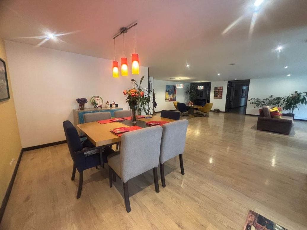 Apartamento de 4 alcobas en venta en Cerros De Suba, Bogotá, 288 m² · foto 6 de 20