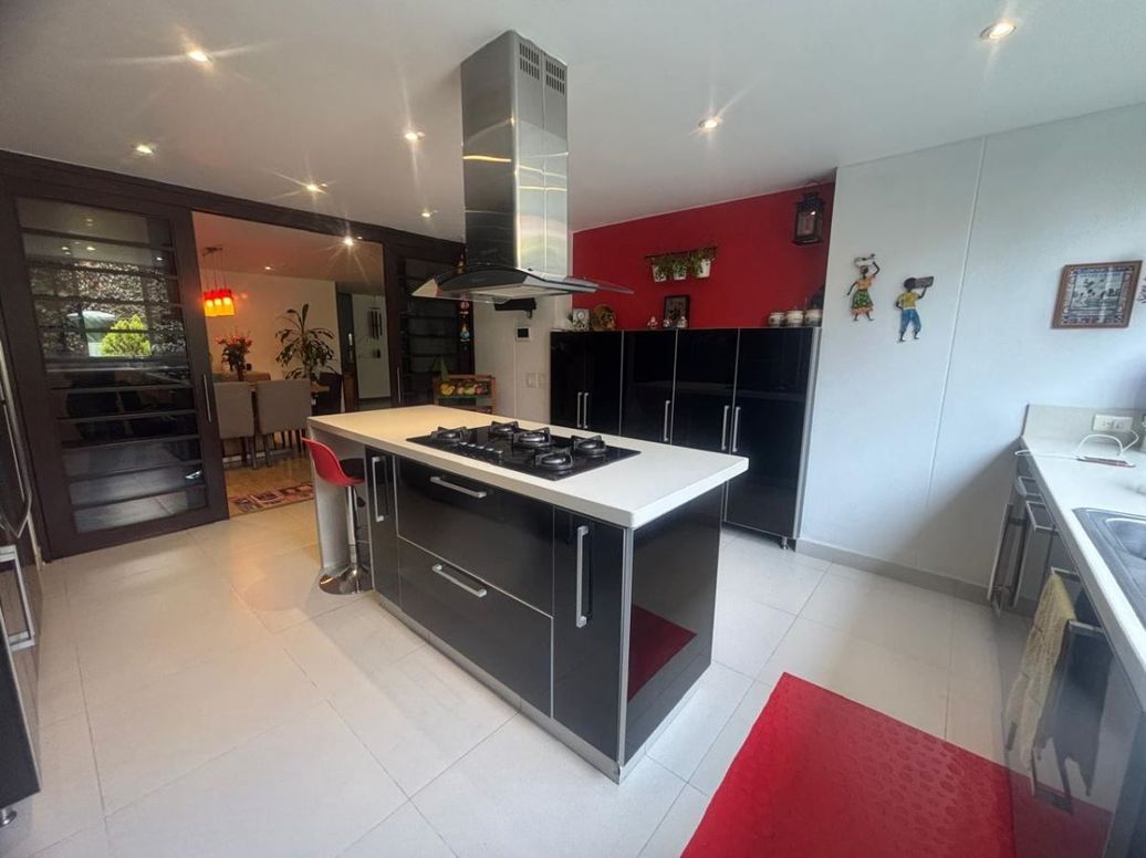 Apartamento de 4 alcobas en venta en Cerros De Suba, Bogotá, 288 m² · foto 17 de 20