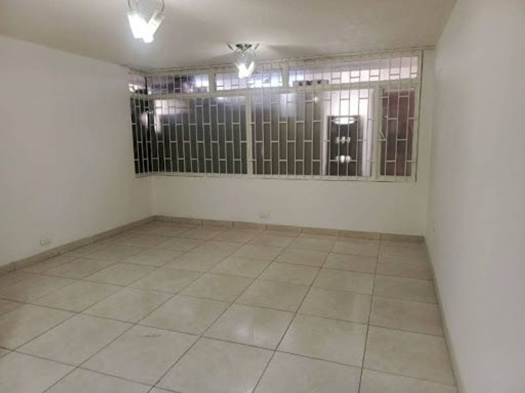 Casa de 5 alcobas en venta en José Joaquín Vargas, Bogotá, 226 m² · foto 6 de 20