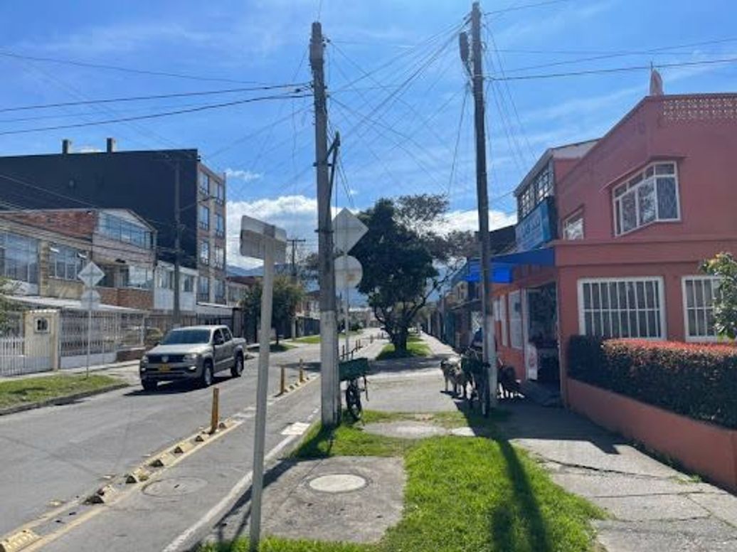 Casa de 5 alcobas en venta en José Joaquín Vargas, Bogotá, 226 m² · foto 4 de 20