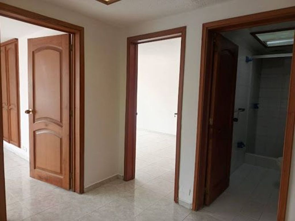 Casa de 5 alcobas en venta en José Joaquín Vargas, Bogotá, 226 m² · foto 7 de 20