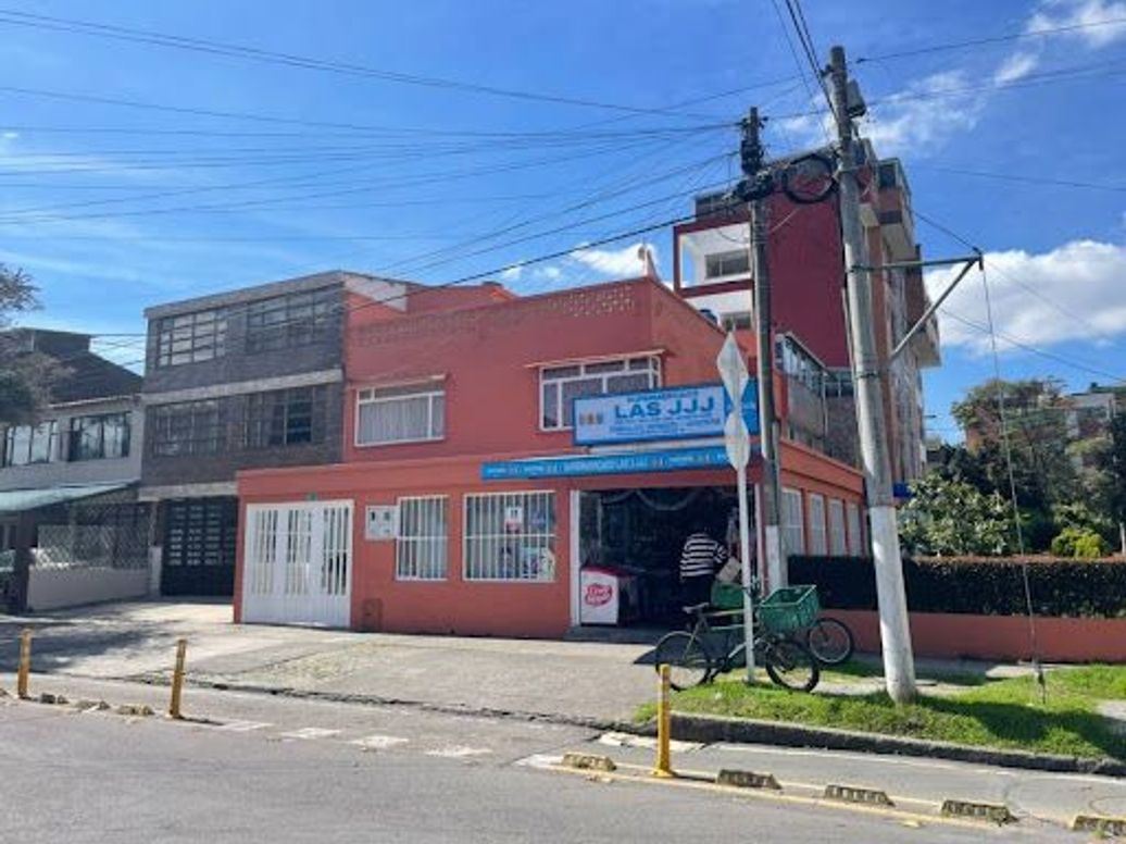 Casa de 5 alcobas en venta en José Joaquín Vargas, Bogotá, 226 m² · foto 2 de 20