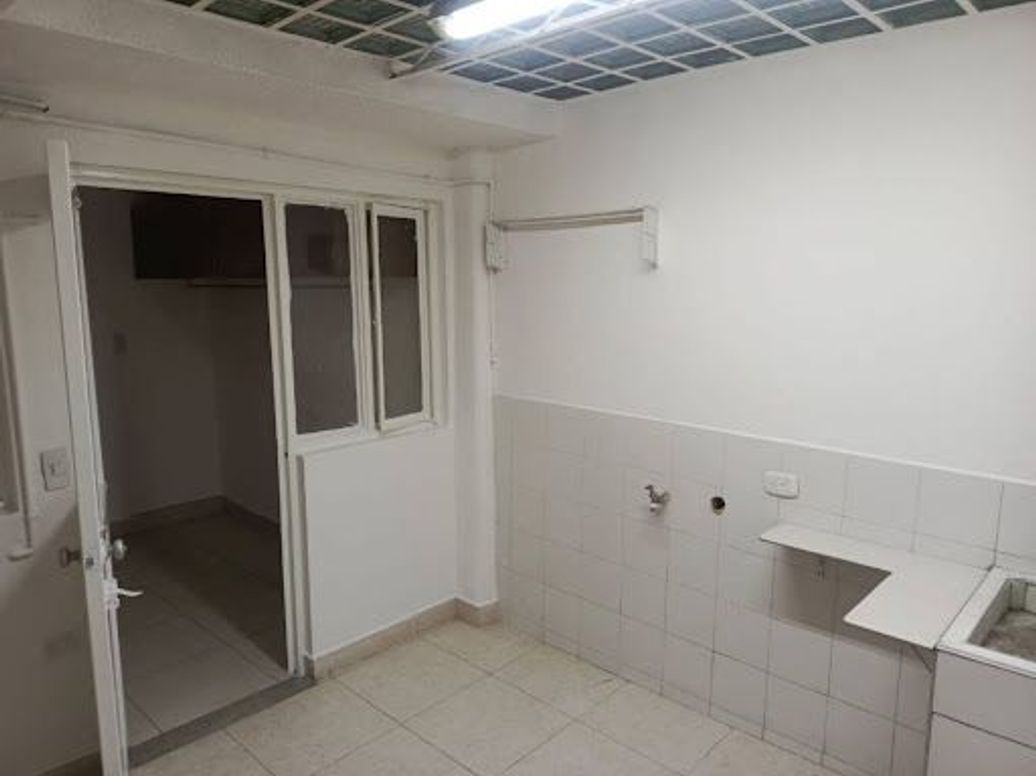 Casa de 5 alcobas en venta en José Joaquín Vargas, Bogotá, 226 m² · foto 11 de 20