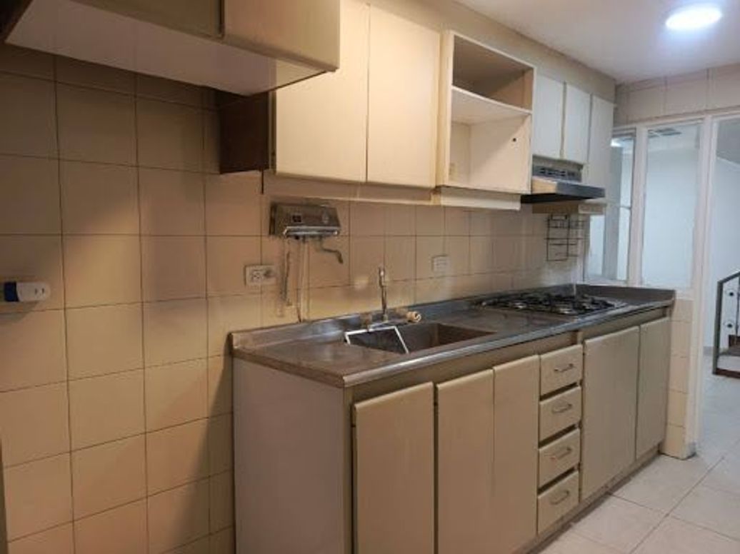 Casa de 5 alcobas en venta en José Joaquín Vargas, Bogotá, 226 m² · foto 17 de 20