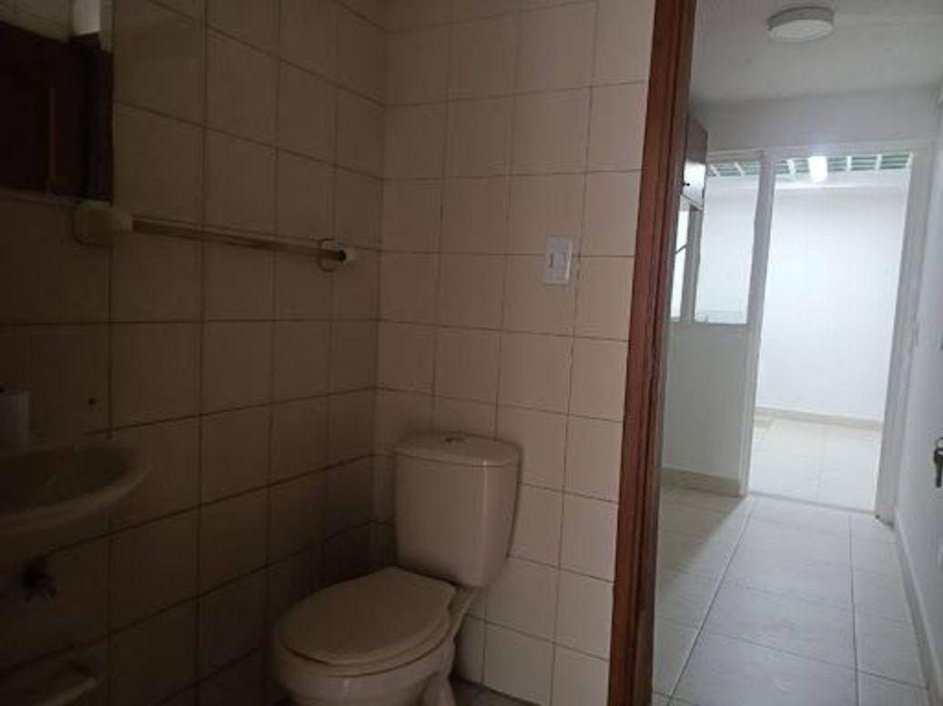 Casa de 5 alcobas en venta en José Joaquín Vargas, Bogotá, 226 m² · foto 16 de 20