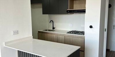 Apartamento en VENTA de 2 alcobas con closet, 2 baños completos, salón comedor, cocina integral, zona de ropas - calentador.