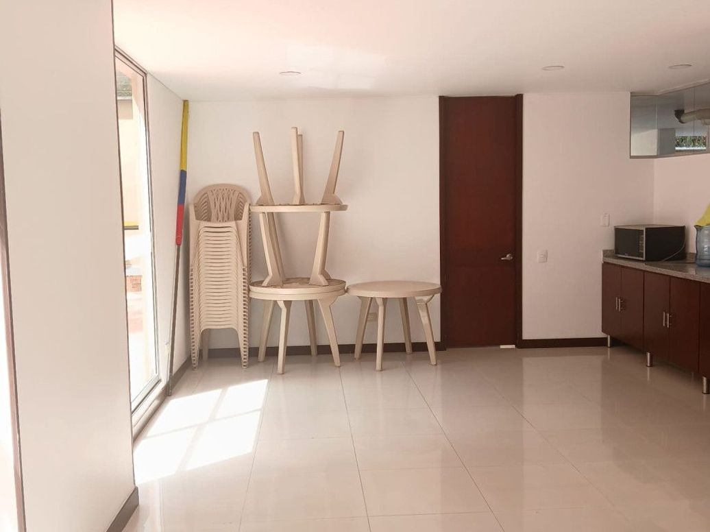 Apartamento de 3 alcobas en venta en Niza Suba, Bogotá, 152 m² · foto 9 de 19