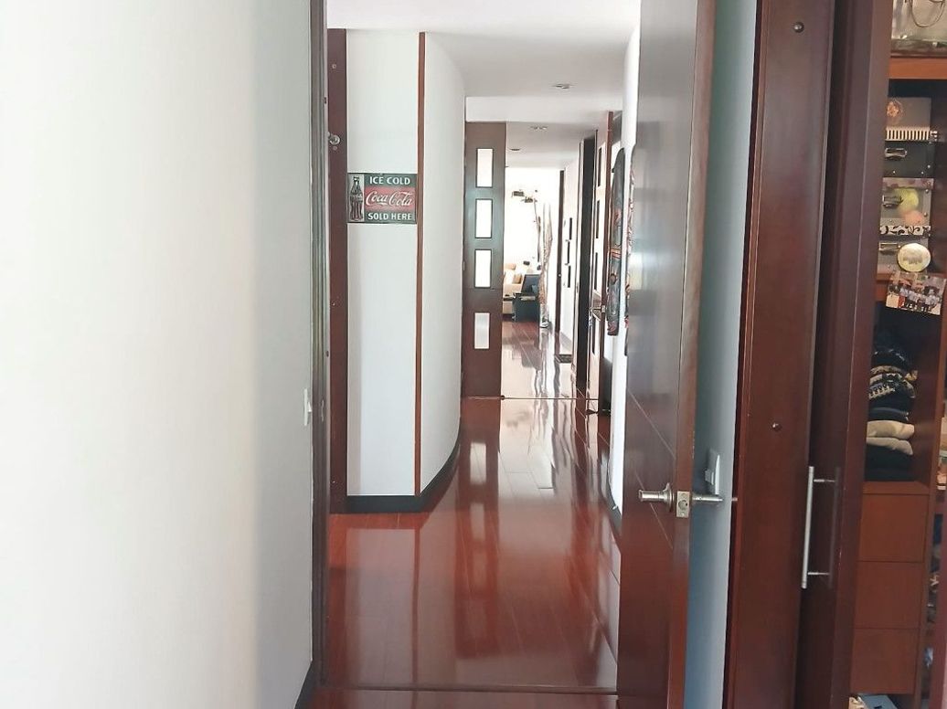 Apartamento de 3 alcobas en venta en Niza Suba, Bogotá, 152 m² · foto 12 de 19