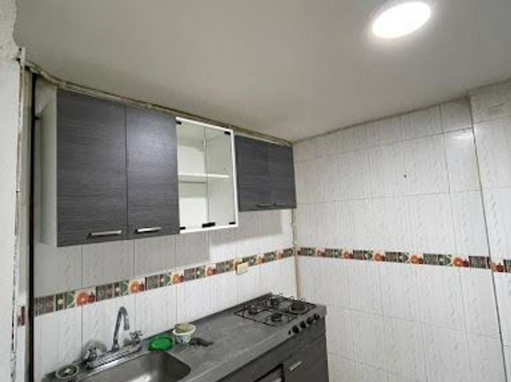 Casa de 9 alcobas en venta en Versalles, Bogotá, 150 m² · foto 14 de 19