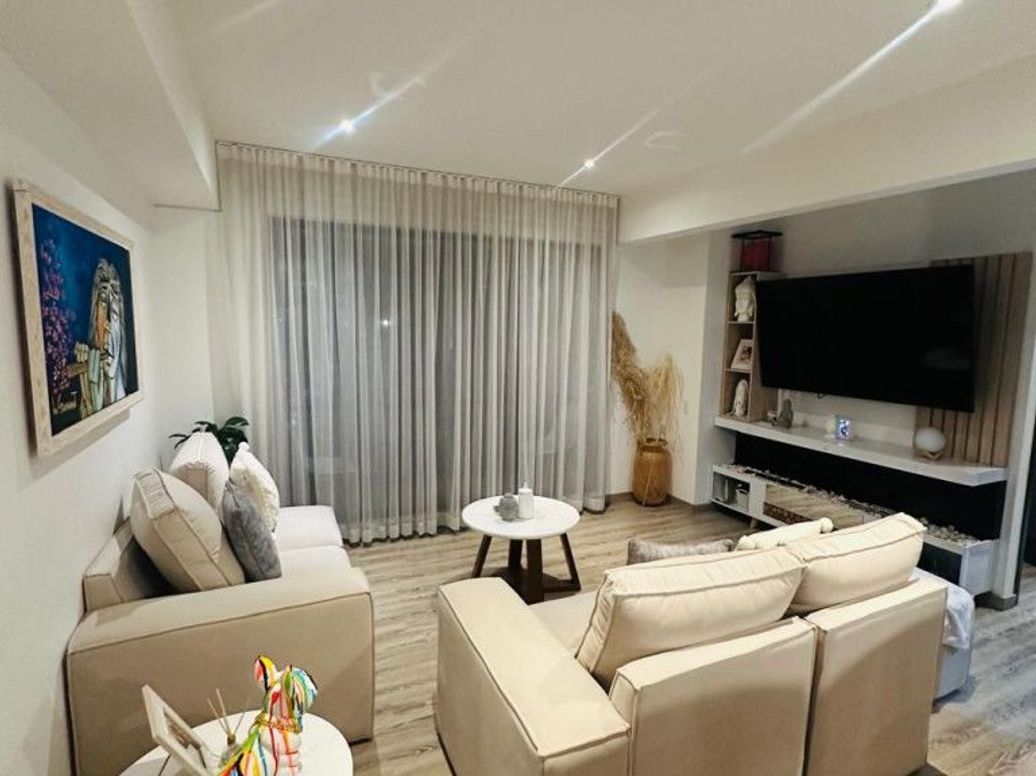 Apartamento de 2 alcobas en venta en Millan, Bogotá, 79 m² · foto 2 de 12