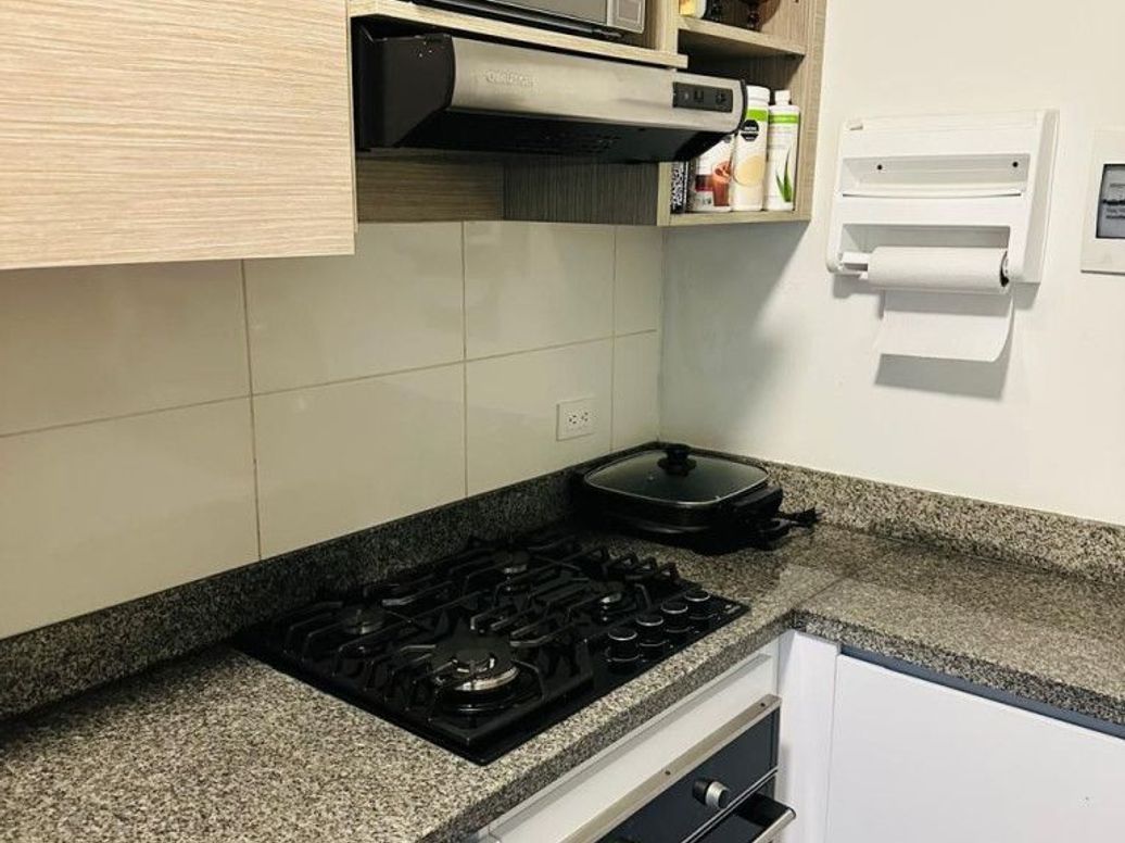 Apartamento de 2 alcobas en venta en Millan, Bogotá, 79 m² · foto 3 de 12