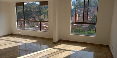 ? Arriendo Apartamento – Majagua Vital  


 
 ? Área construida: 73 m²
 
 
 ?️ Habitaciones: 3
 
 
 ? Baños: 2
 
 
 ? Parqueadero cubierto: 1 y Cuarto Util
 
 
 ? Estrato: 3
 


✨ Amenidades del conjunto:


 
 Vigilancia 24 horas
 
 
 Piscinas
 
 
 Salón social
 
 
 Gimnasio
 
 
 Juegos infantiles
 


Este apartamento ofrece una excelente distribución, gran iluminación natural y espacios acogedores para tu familia. Ubicado en Majagua Vital, un conjunto residencial con completas zonas comunes que garantizan comodidad, seguridad y entretenimiento.
