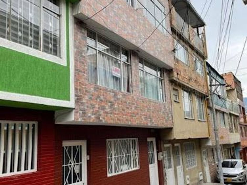 Casa de 6 alcobas en venta en Usme, Bogotá, 290 m² · foto 4 de 20