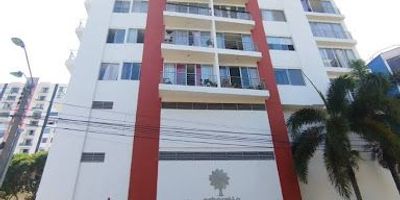 ARRIENDO ANTONIA SANTOS EXCELENTE APARTAMENTO EN EL PISO TRECE DEL EDIFICIO ARBORETTO, CON UNA HERMOSA VISTA AL PARQUE DE LOS NIÑOS DESDE SU BALCÓN. LA PROPIEDAD CUENTA CON TRES ALCOBAS, DOS BAÑOS, COCINA INTEGRAL Y PARQUEADERO. EL EDIFICIO ESTÁ ESTRATÉGICAMENTE UBICADO CERCA DE LA CARRERA 27, OFRECIENDO FACILIDAD DE TRANSPORTE Y ACCESO A CÓMODAS VÍAS PRINCIPALES. ADEMÁS, DISPONE DE VIGILANCIA PERMANENTE Y AMENIDADES EN SU ZONA SOCIAL QUE INCLUYEN JACUZZI, GIMNASIO Y SALÓN. AGENDE SU CITA SIN COSTO.