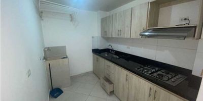 Te presentamos un acogedor aparta estudio, el cual tiene un sala comedor pequeña, una habitación con closet, cuánta con una cocina semi integral con red de gas, zona de ropas 1 piso, servicios publicos incluidos.
