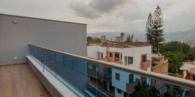 Apartamento para estrenar en sector de Buenos Aires, cerca al centro comercial la central, 135,6 m2 , distruibuidos en 3 alcobas , 2 baños completos, cocina abierta, salón comedor y balcón.