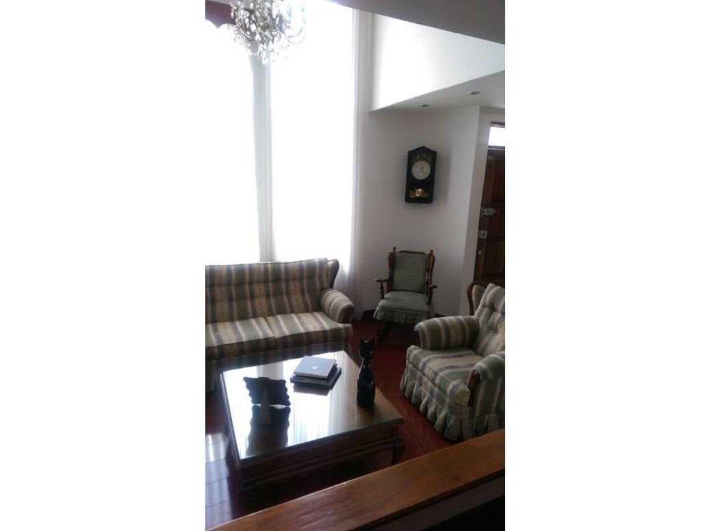 Casa de 3 alcobas en venta en Normandía, Bogotá, 137 m² · foto 9 de 20