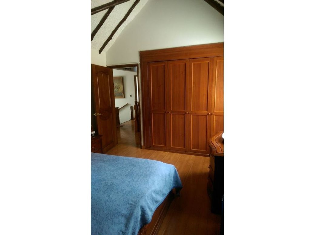 Casa de 3 alcobas en venta en Normandía, Bogotá, 137 m² · foto 3 de 20