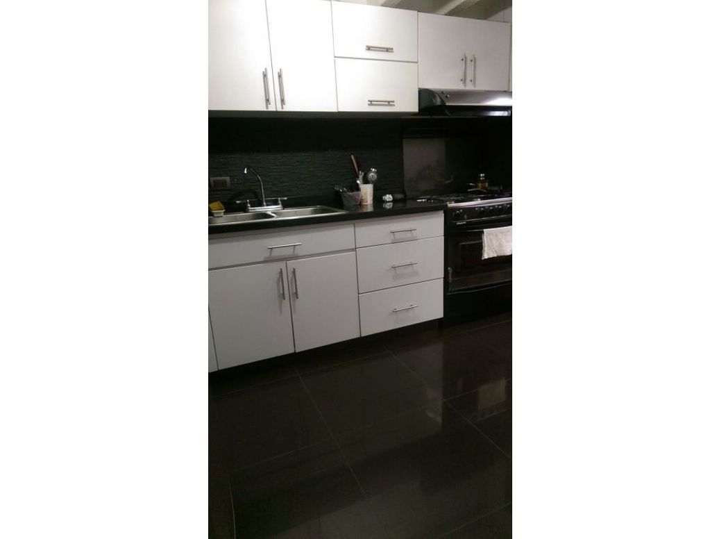 Casa de 3 alcobas en venta en Normandía, Bogotá, 137 m² · foto 5 de 20