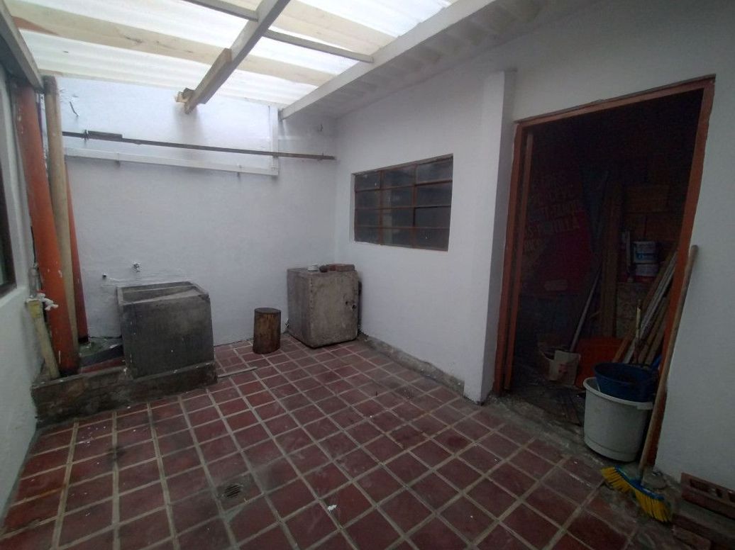 Casa de 9 alcobas en venta en El Encanto, Bogotá, 427 m² · foto 6 de 20