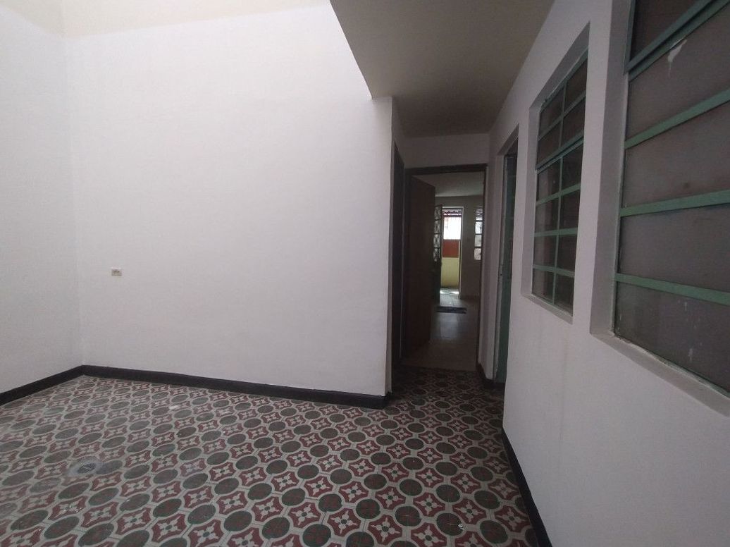 Casa de 9 alcobas en venta en El Encanto, Bogotá, 427 m² · foto 7 de 20