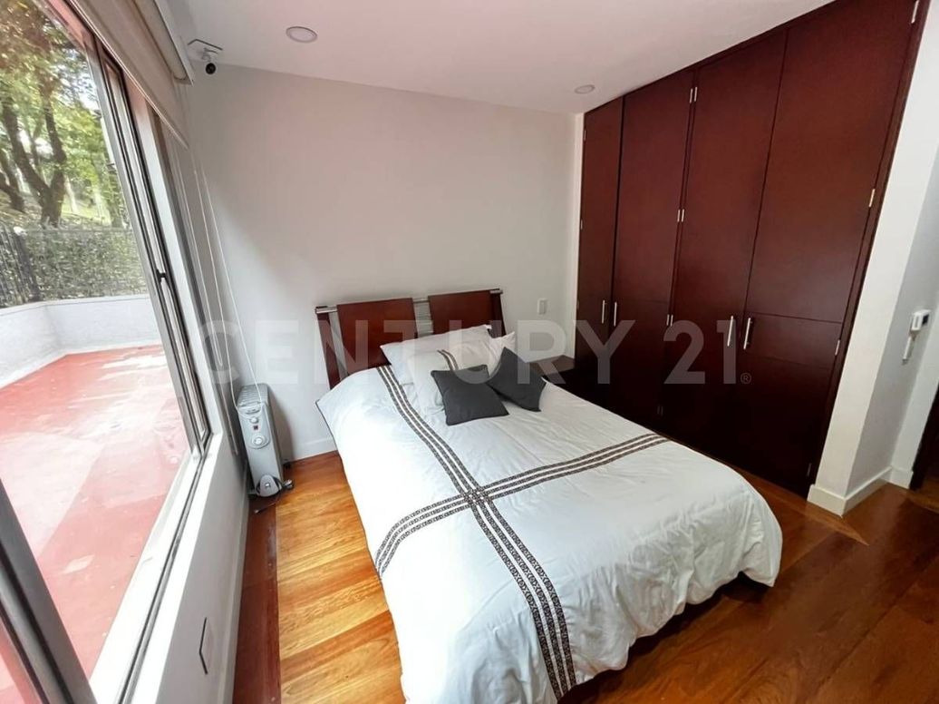 Apartamento de 4 alcobas en venta en Lindaraja, Bogotá, 192 m² · foto 7 de 20