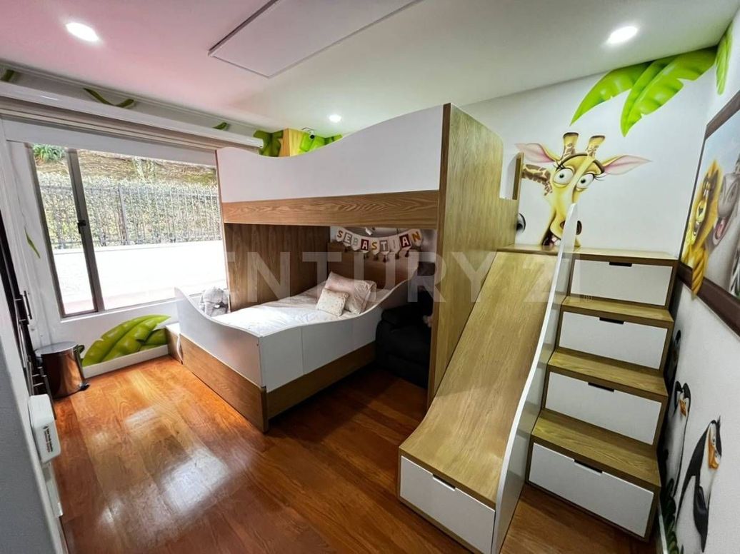 Apartamento de 4 alcobas en venta en Lindaraja, Bogotá, 192 m² · foto 8 de 20