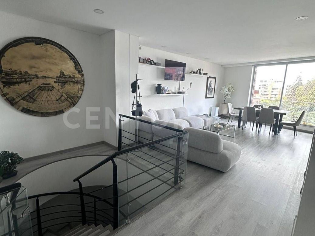 Apartamento de 3 alcobas en venta en San Patricio, Bogotá, 137 m² · foto 3 de 16