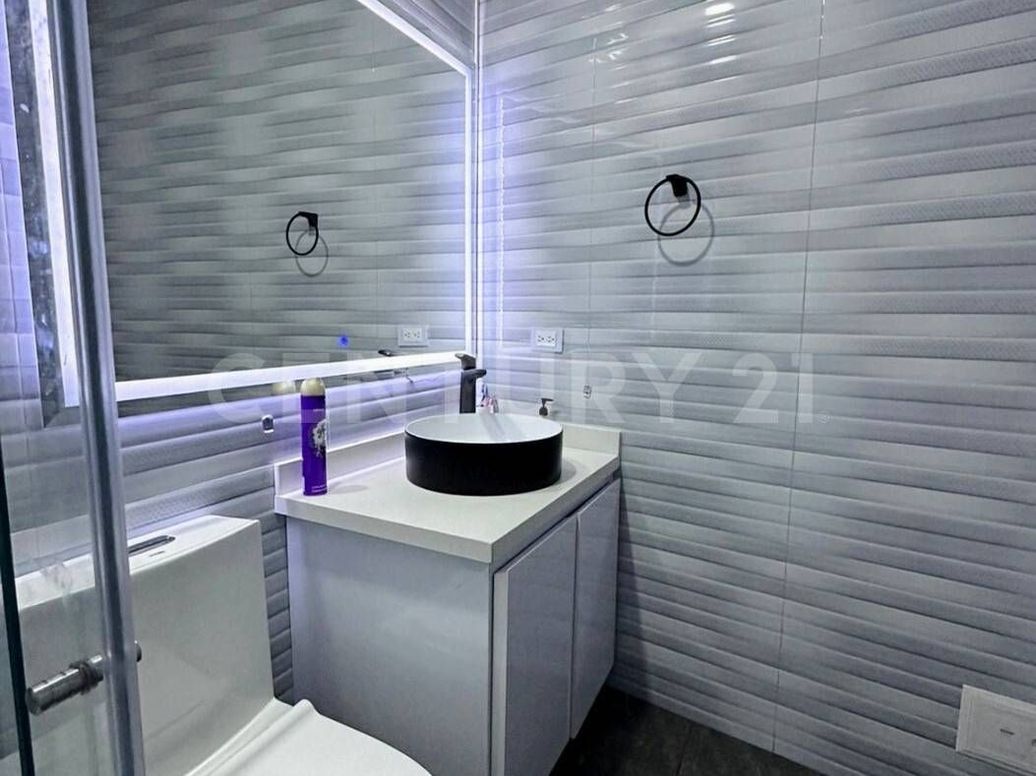 Apartamento de 3 alcobas en venta en San Patricio, Bogotá, 137 m² · foto 11 de 16
